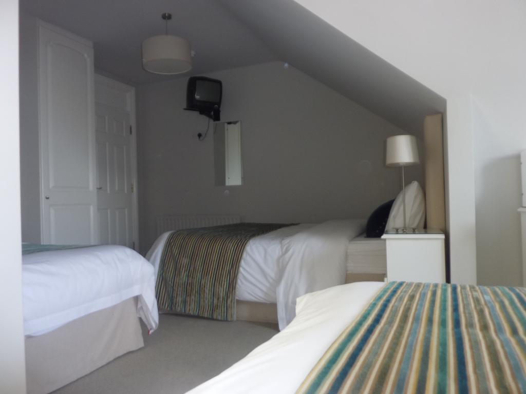 Westwinds Guestlodge Γκάλγουεϊ Εξωτερικό φωτογραφία