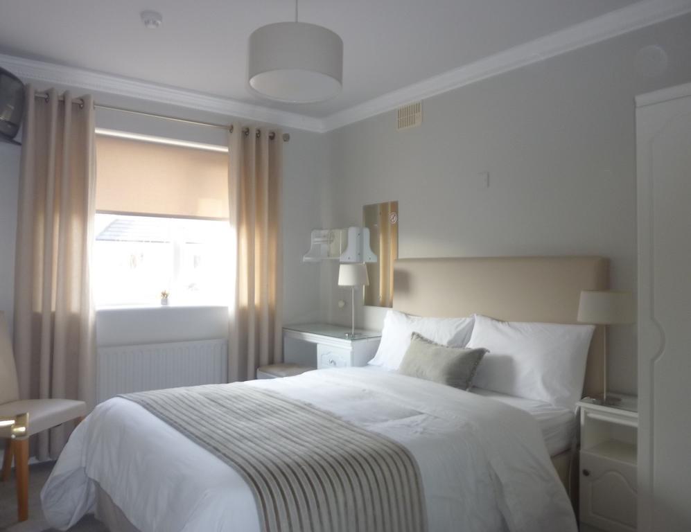Westwinds Guestlodge Γκάλγουεϊ Εξωτερικό φωτογραφία