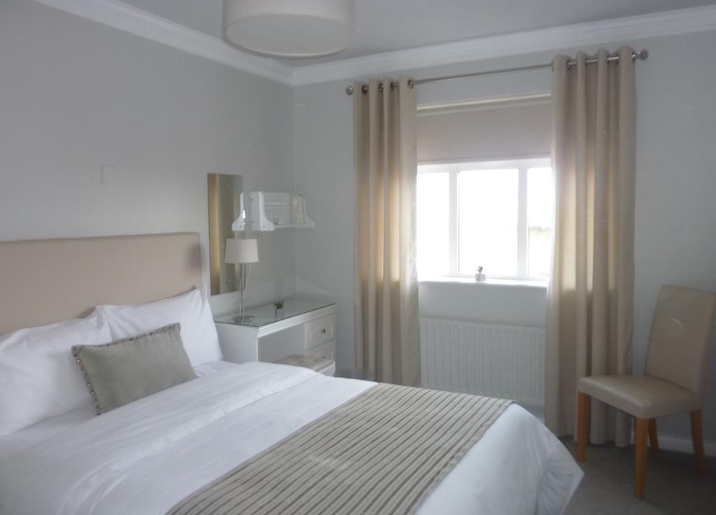 Westwinds Guestlodge Γκάλγουεϊ Εξωτερικό φωτογραφία